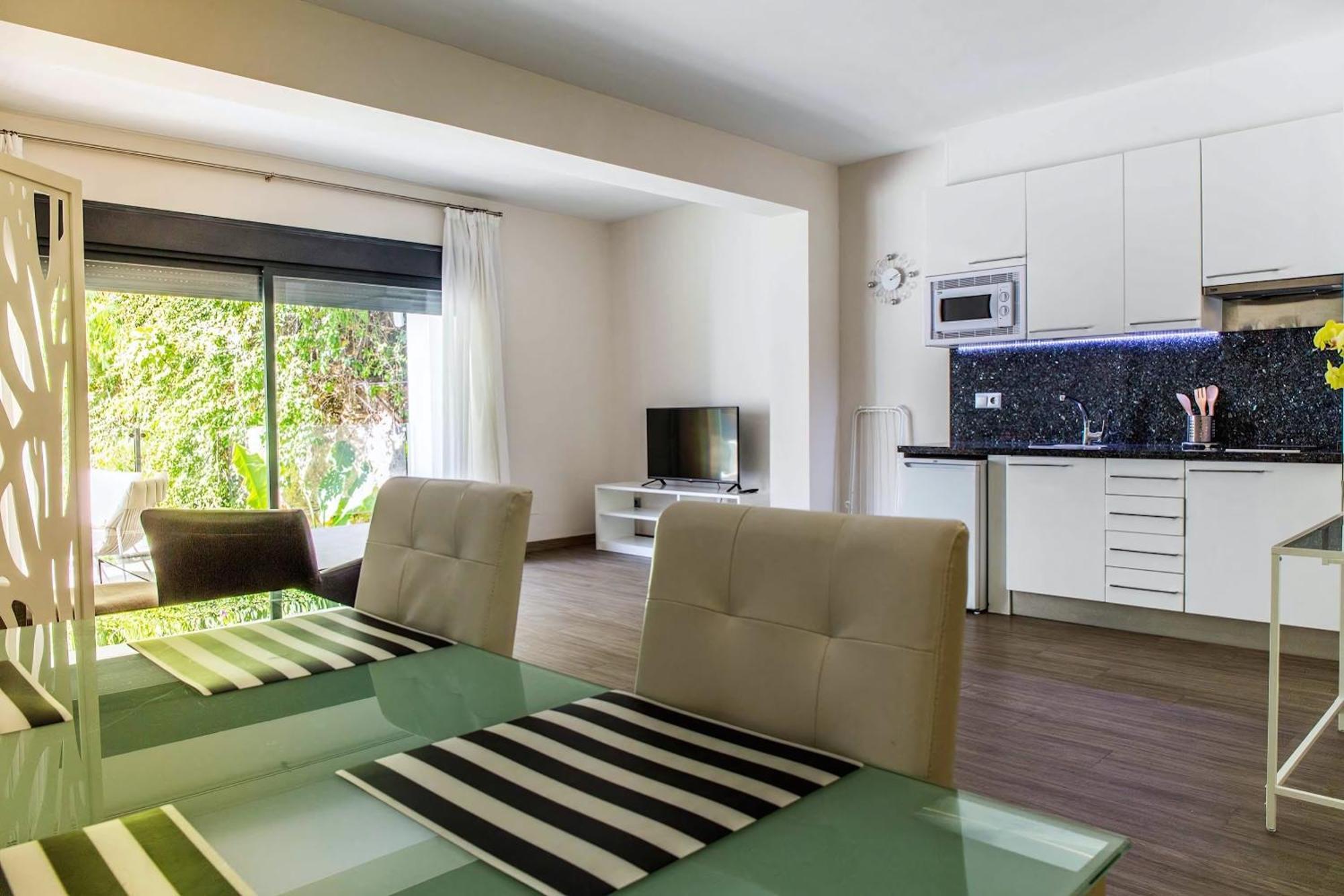 Bluesea Dimona Suites Торремолинос Экстерьер фото